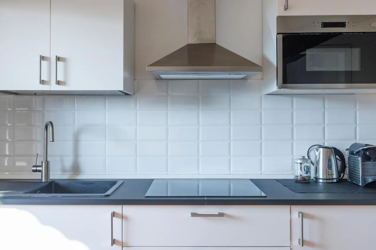 Xenia Apartments - Newly Renovated Flat In Fiera Area Mailand 0*,  Italien
